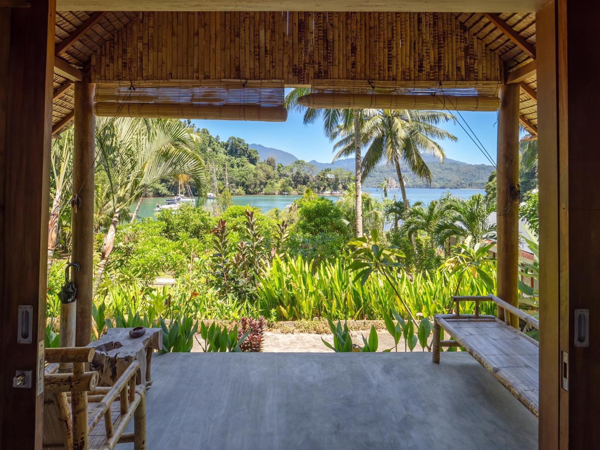 D'Lagoon Dive Resort Bitung Kültér fotó